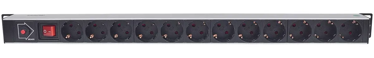 INTELLINET вертикальный Rackmount PDU 714044 — 12 розеток Photo 3