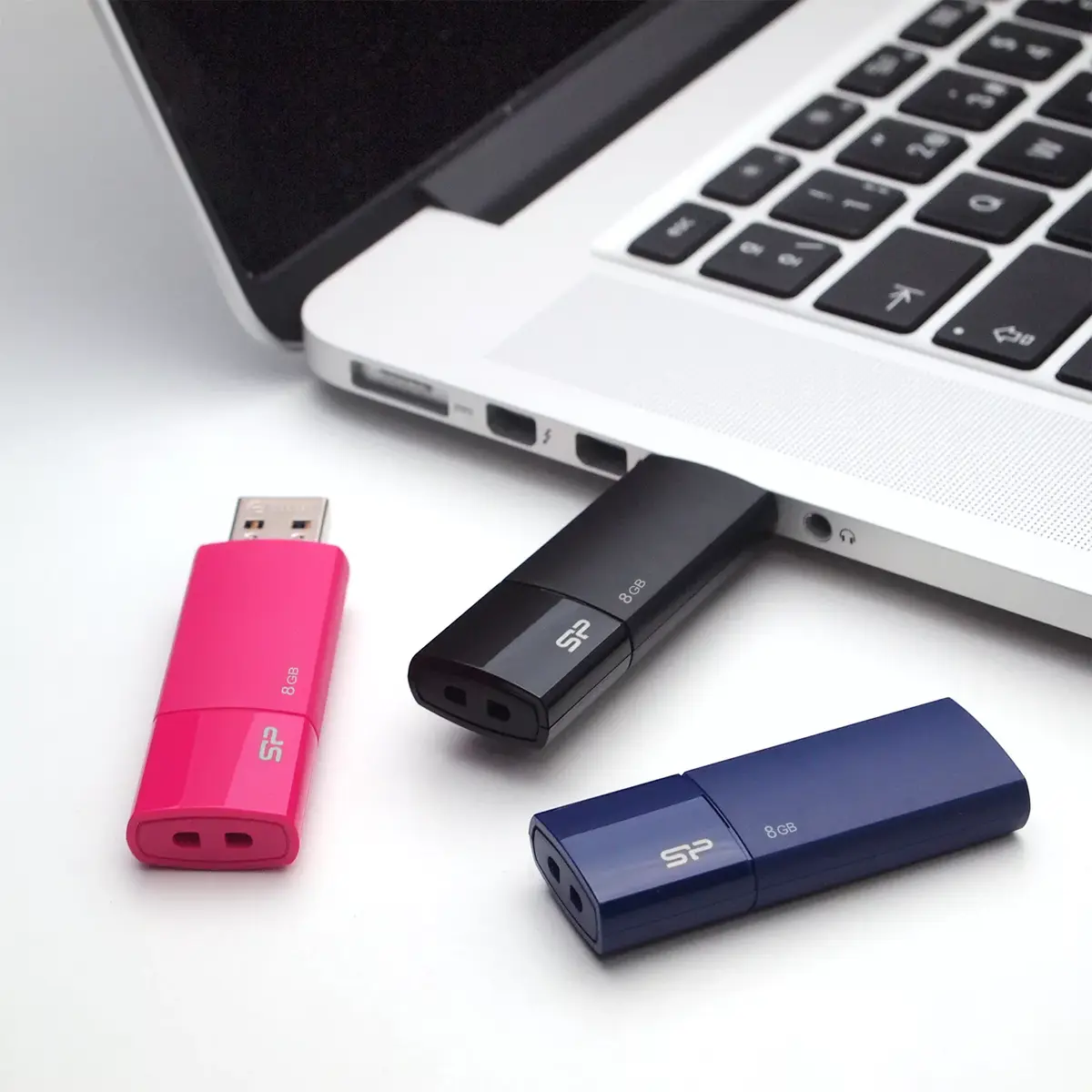 USB флеш-память Silicon Power 8 ГБ Ultima U05 Photo 3
