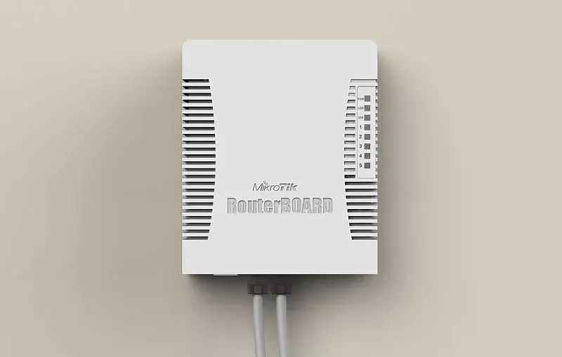 Wired Router MikroTik hEX PoE Photo 3