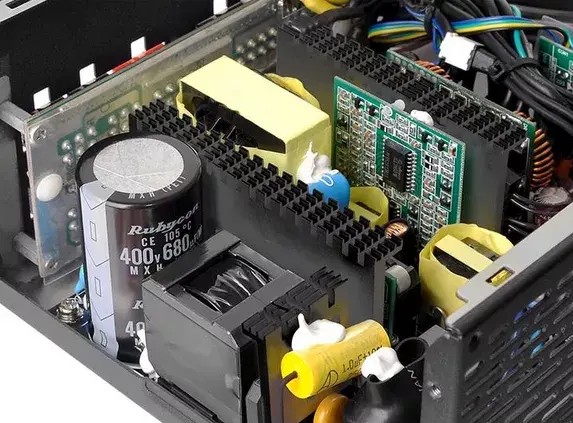 Блок питания Thermaltake Toughpower Grand RGB Photo 5