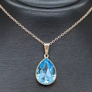 Кулоны с кристаллами Swarovski™