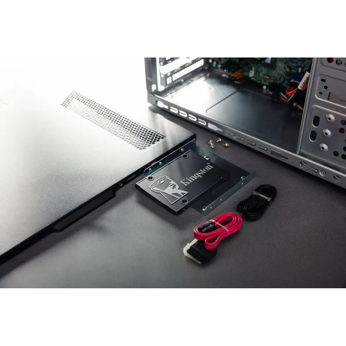 SSD диск Kingston 256 ГБ KC600 Photo 6
