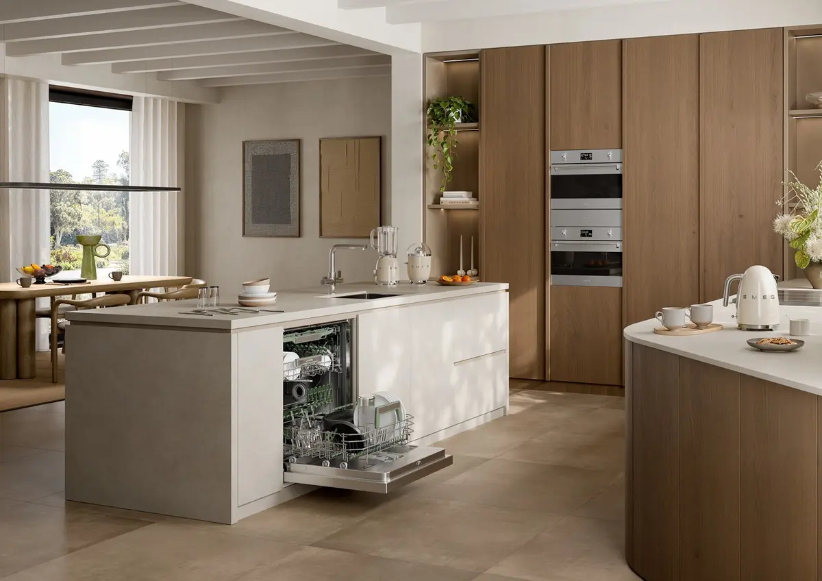Электрический чайник Smeg 50's Style KLF03CREU Кремовый Photo 7