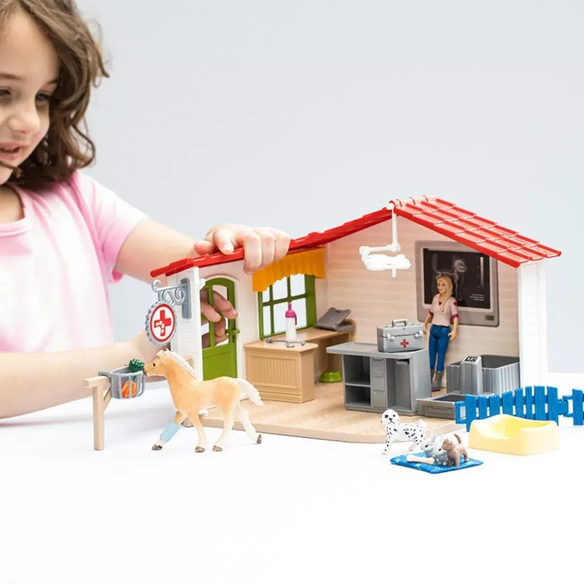 Ветеринарная практика с питомцами Schleich 42502 Photo 4