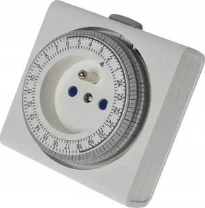 Analog timer REV 0025020109 WS compact white — mechanical time switch for daily control