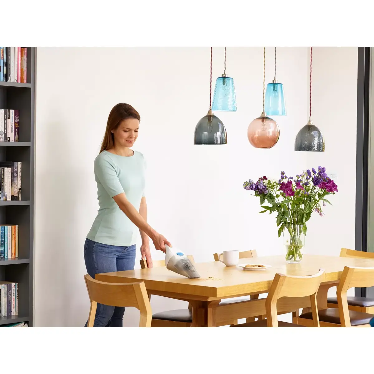 Ручной пылесос Black & Decker NVC115JL-QW Photo 6
