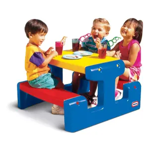 Bērnu piknika galds Little Tikes Junior Picnic Table Primary — 4 vietas, plastmasa, 713×773×456 mm, max 23 kg/person