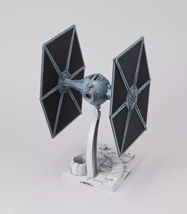 Модель шаттла Bandai TIE Fighter Photo 4