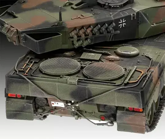 REVELL Leopard 2A6/A6NL пластиковая модель 1:72 Photo 5