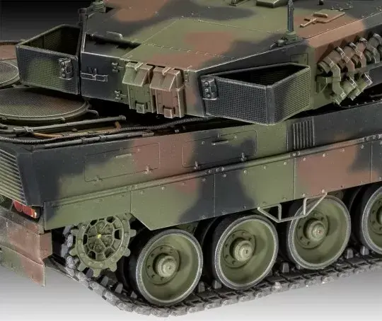REVELL Leopard 2A6/A6NL пластиковая модель 1:72 Photo 6