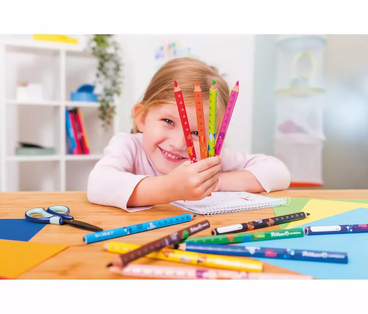 Pelikan 812726 Colour Pencils - 12 Pieces Photo 4