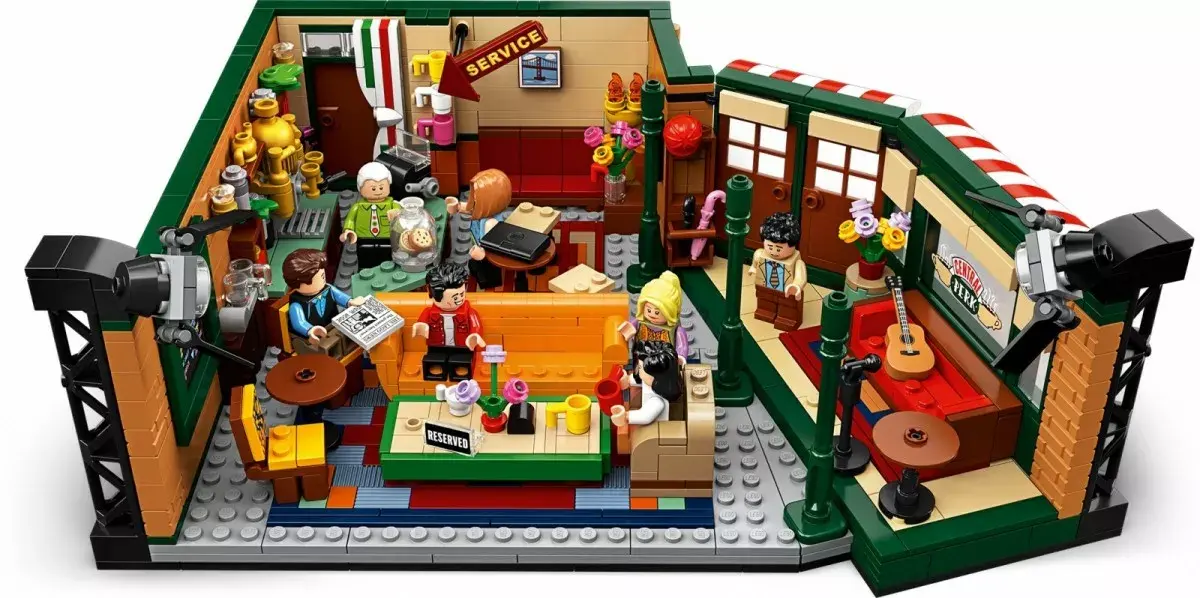 LEGO Ideas Central Perk 21319 Photo 4