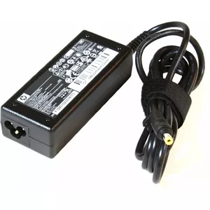 HP AC-Adapter 65W 18,5V 2,4A - Universāls enerģijas avots