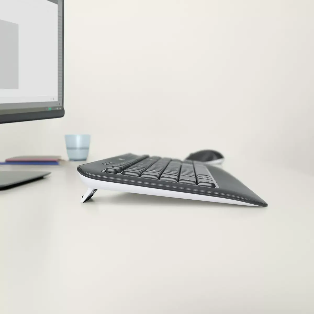 Беспроводной комплект клавиатуры и мыши Logitech MK540 ADVANCED Photo 12