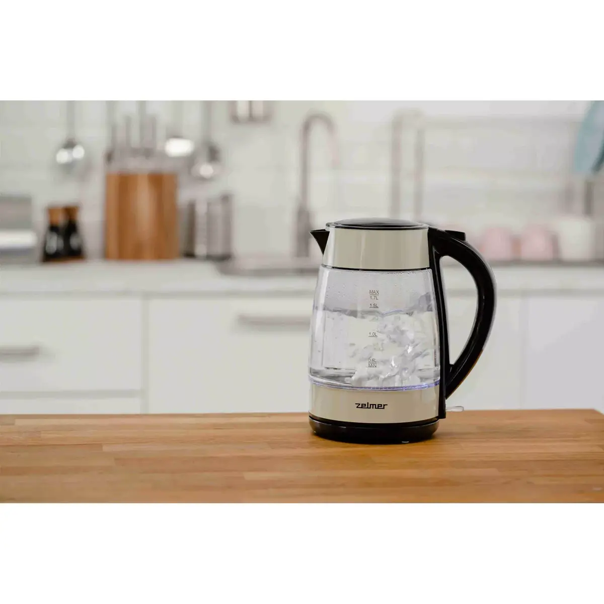 Electric kettle Zelmer 1.7 L 2200 W ZCK8011I Photo 4