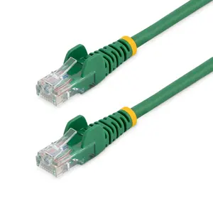 StarTech Cat5e Ethernet Patch Cable with Snagless RJ45 Connectors U/UTP 0.5 m Green