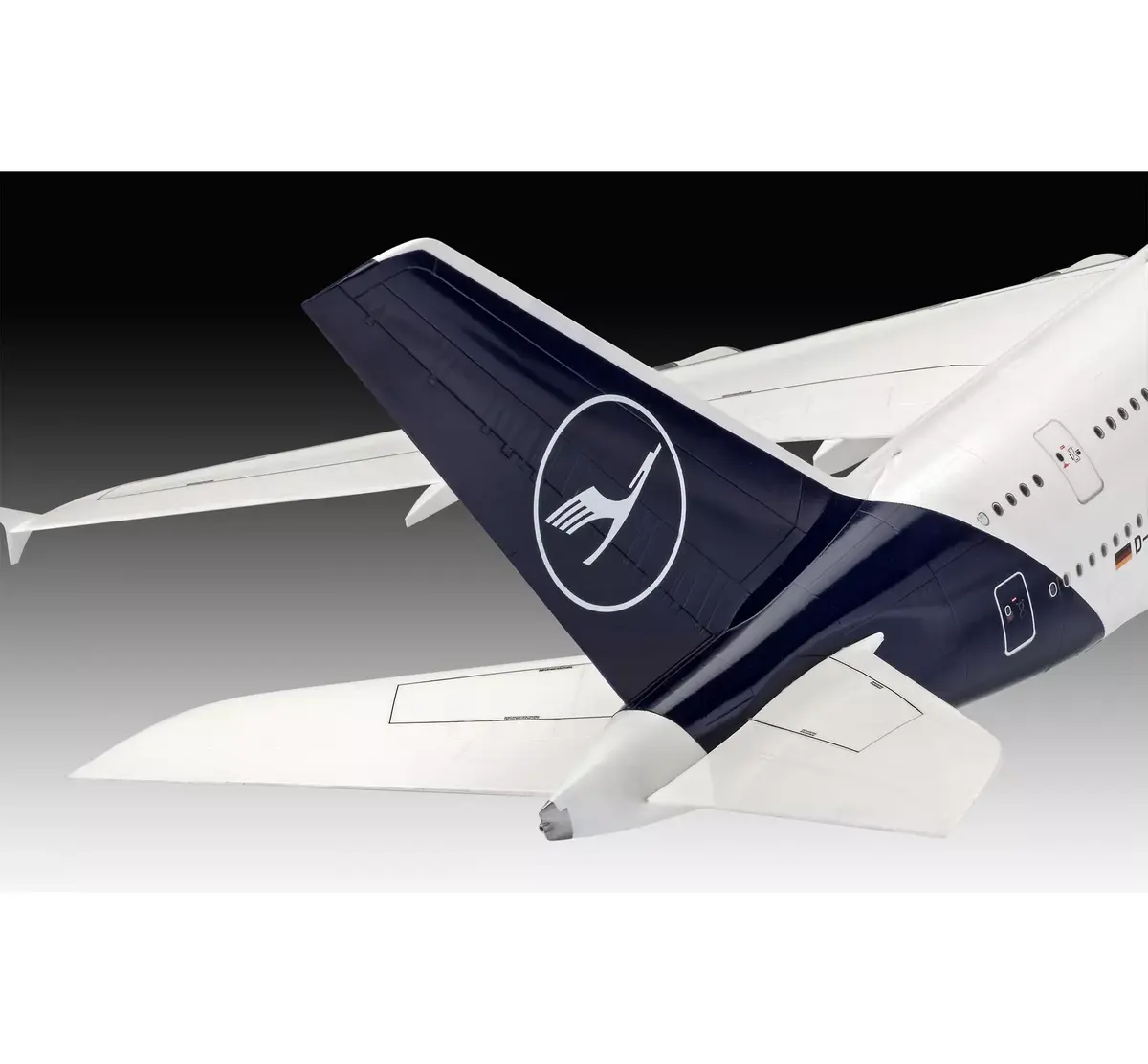 Sastādīta modeļa Revell Airbus A380-800 Photo 4