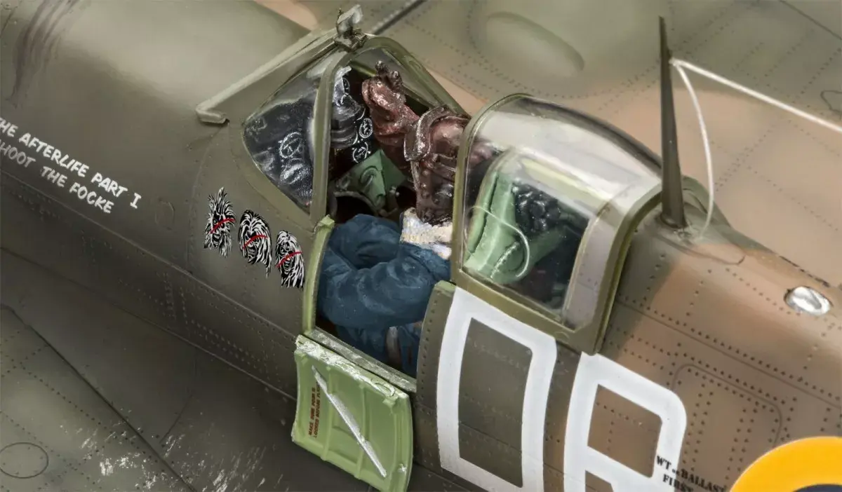 Fiksētā spārna lidmašīnas modelis Revell Spitfire Mk.II Photo 2