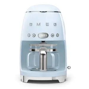Капельная кофеварка Smeg 50's Style DCF02PBEU пастельно-голубая 1050Вт 1.4л 10 чашек для молотого кофе с кувшином и дисплеем