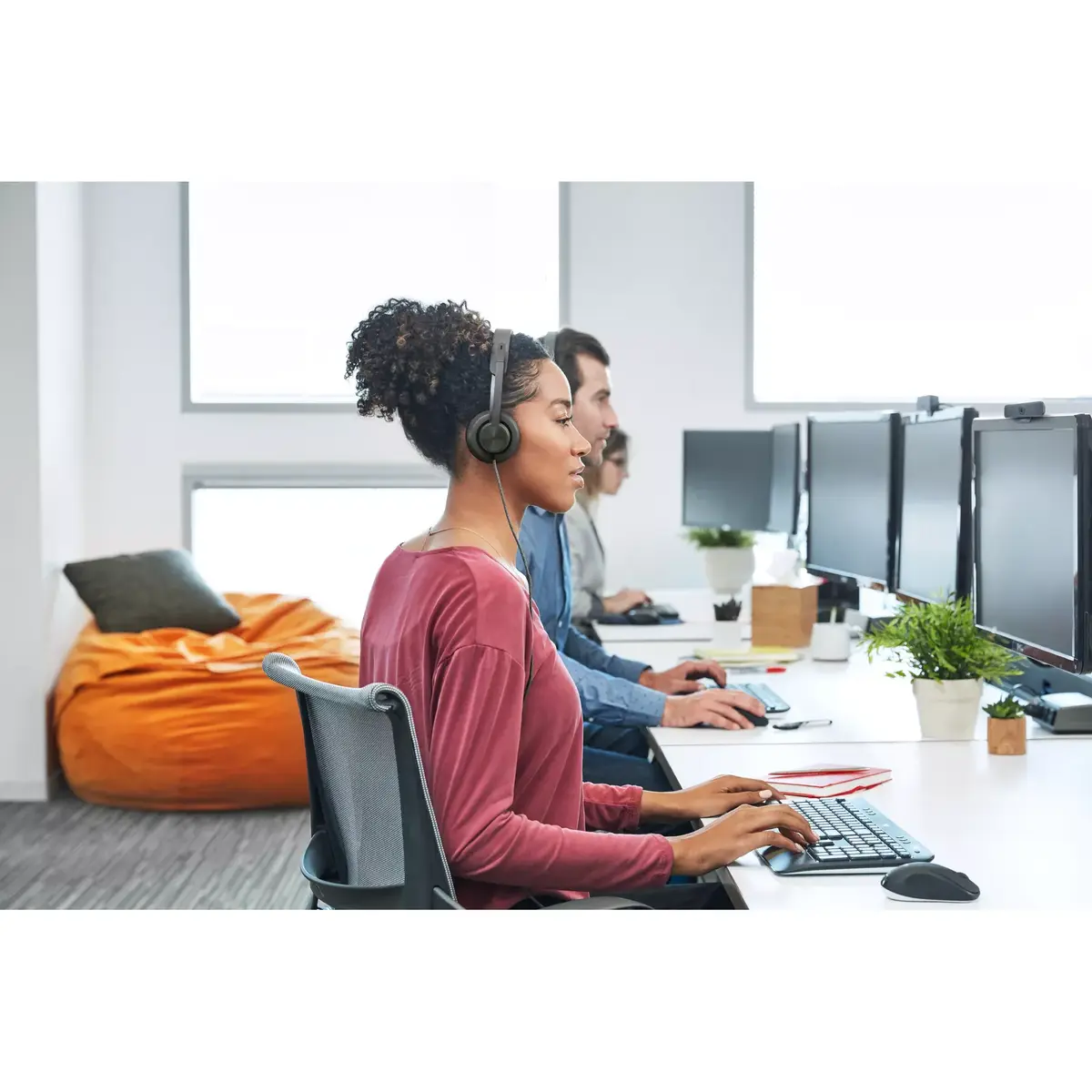 Austiņas Logitech Zone Wired UC Photo 12