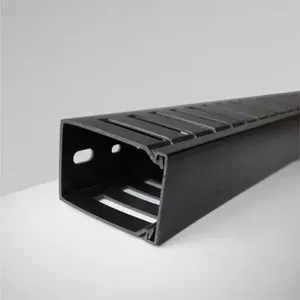 Kabeļu menedžeris DATACOM 7767 1U 60×40 mm melns, 2 m kabelis