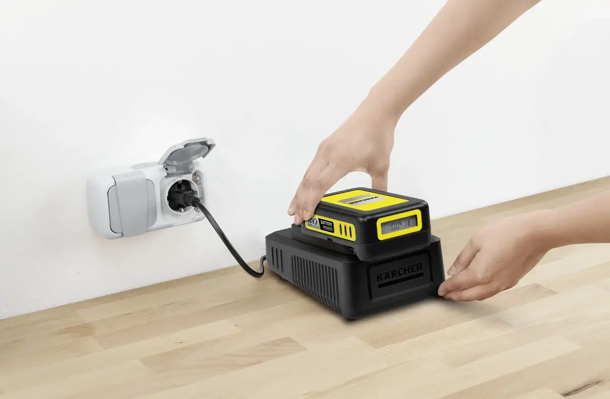 Комплект Karcher Power 18/25: аккумулятор и зарядное устройство Photo 2