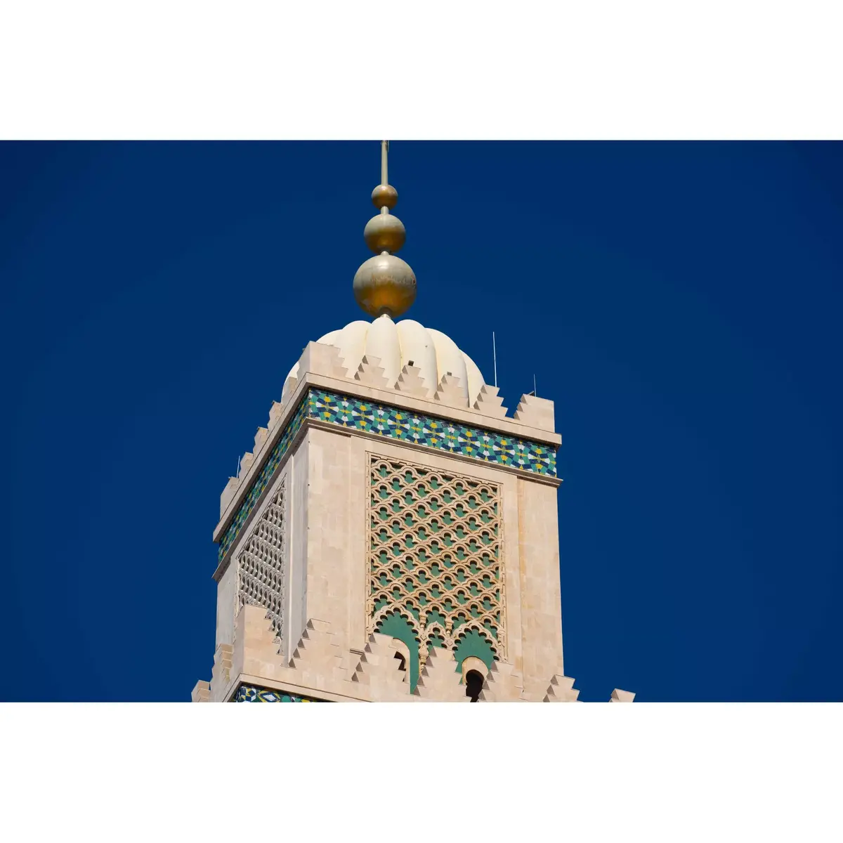 Стандартный зум-объектив Tamron 28-200mm F/2.8-5.6 Di III RXD Photo 9