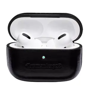 Leather charging case by d bramante for AirPods Pro — Copenhagen, Black, 14 g