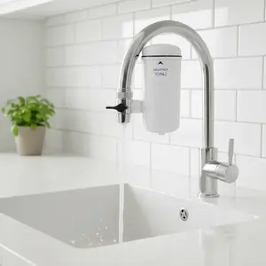 Крановый фильтр для воды Aquaphor Topaz — насадка на кран для очистки питьевой воды
