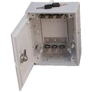 Plastic junction box for 30 pairs DATACOM 3650 with lock and holder