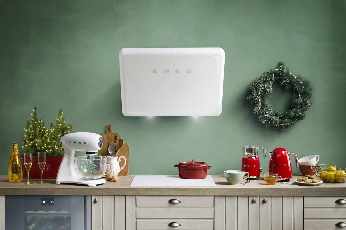 Электрический чайник Smeg 50's Style KLF03RDEU красный Photo 13