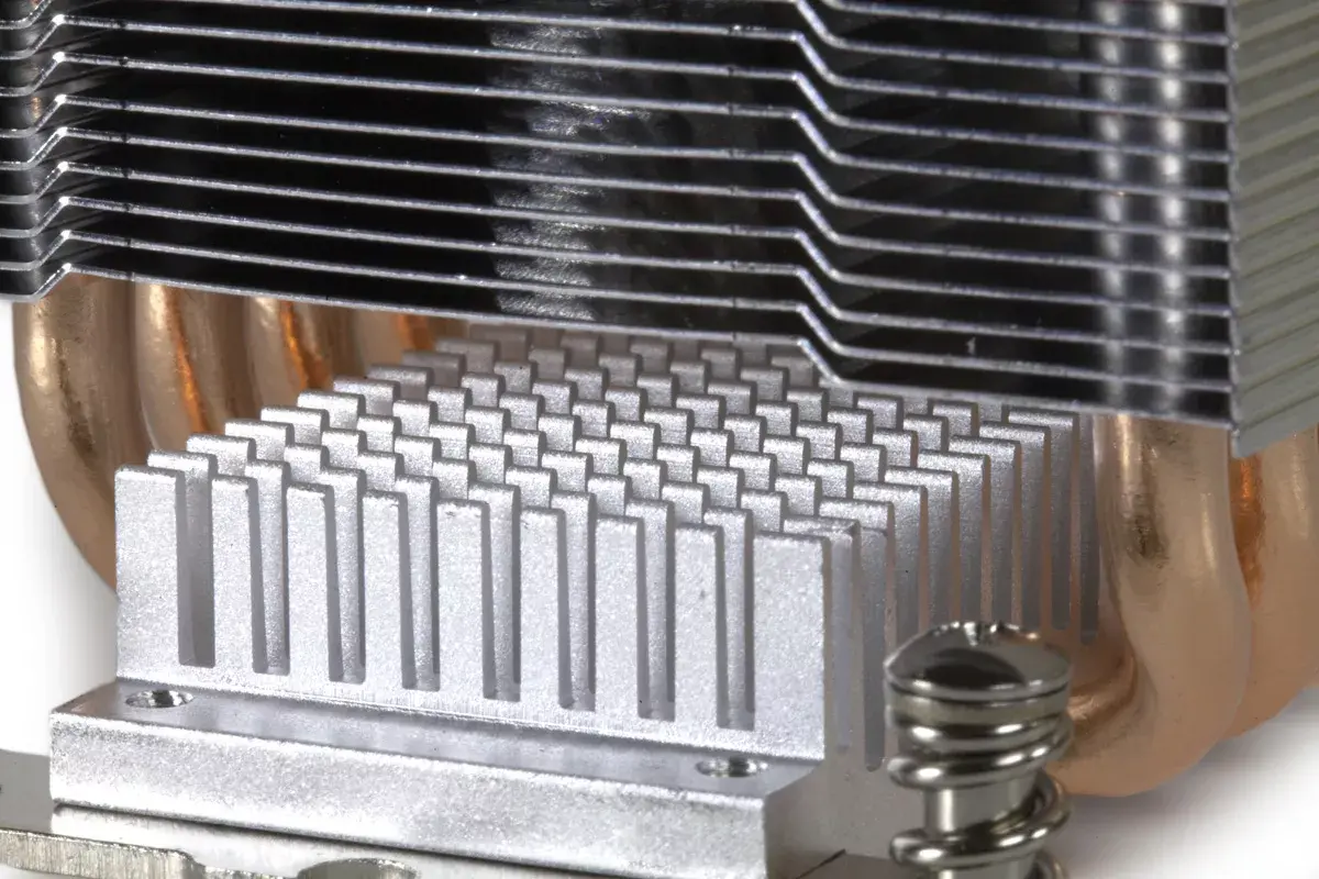 Air cooler Dynatron A19 Photo 6