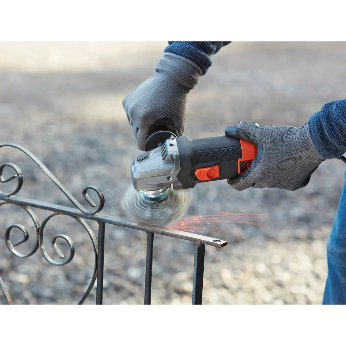 Шлифовальная машинка Black & Decker BEG220K-QS Photo 7