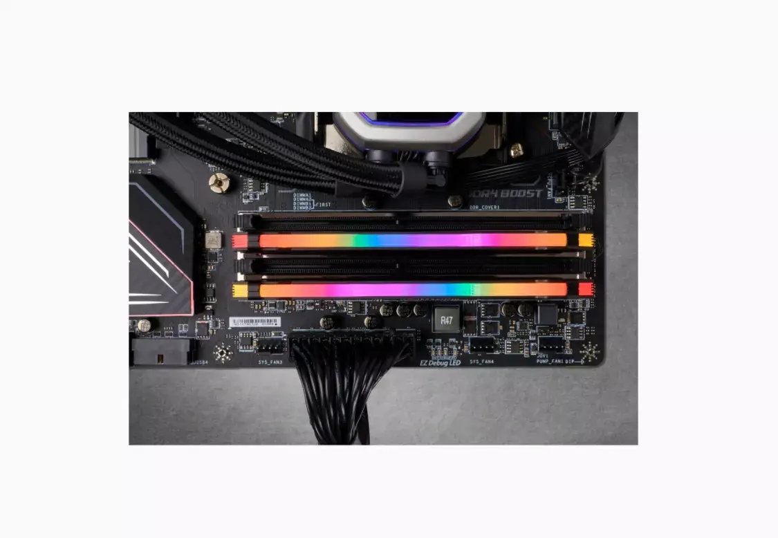 Модуль памяти Corsair 32 ГБ CMW32GX4M2E3200C16 Photo 5