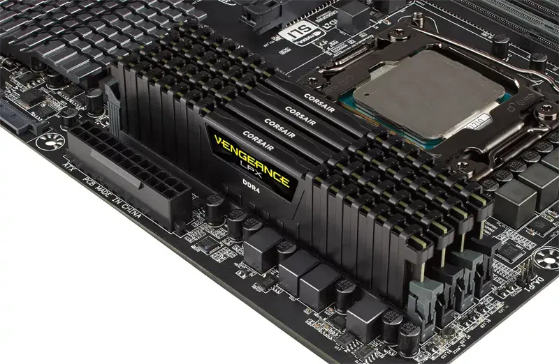 Модуль памяти Corsair 64 ГБ CMK64GX4M4E3200C16 Photo 4
