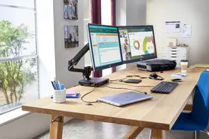 HP USB-C uz USB-C 100W kabelis ar vīrišķajiem savienotājiem Z Display dokstacijai un uzlādei, melns