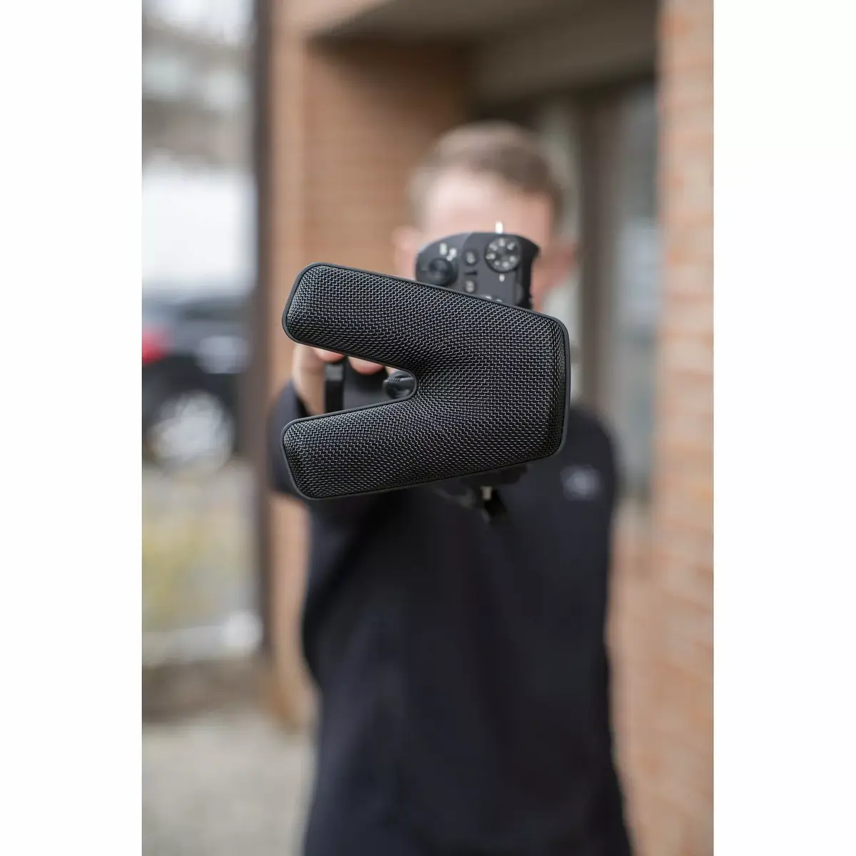 Sennheiser MKE 440 over-camera microphone Photo 18