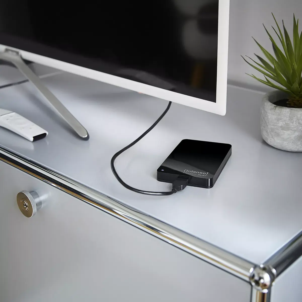 External Hard Drive Intenso 2TB Model Photo 3