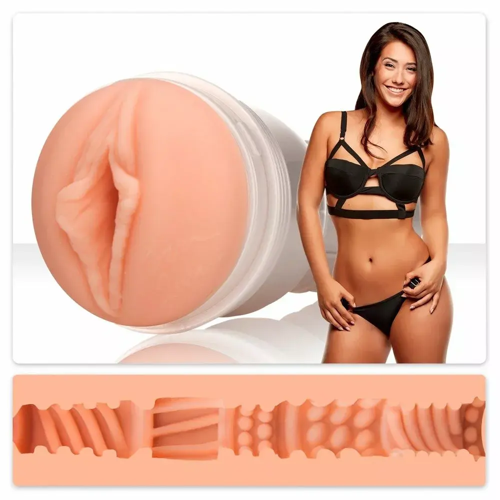 Fleshlight Eva Lovia rokā turams masturbators Photo 2