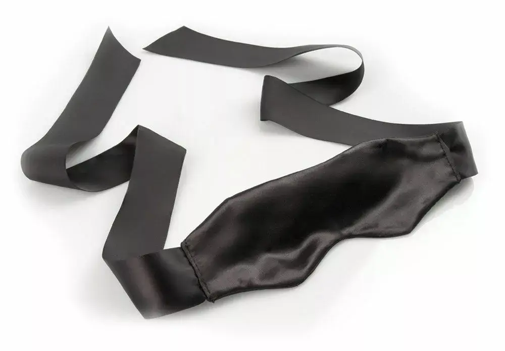 Pipedream Blindfold FFSLE Satin Black маска для глаз Photo 2