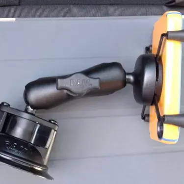 Phone Mount RAM Mounts X-Grip with Twist-Lock Suction Cup Photo 9