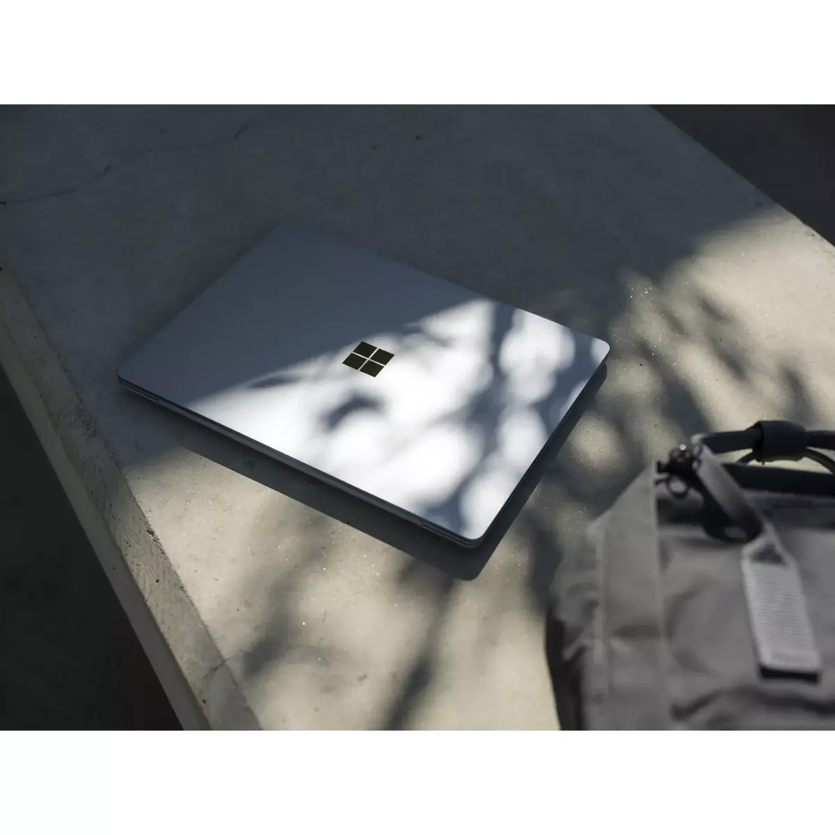 Microsoft Surface Laptop Go — Intel i5-1035G1 12,4" Photo 9