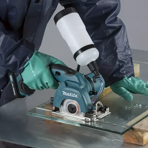 Универсальная пила Makita CC301DZ Photo 2
