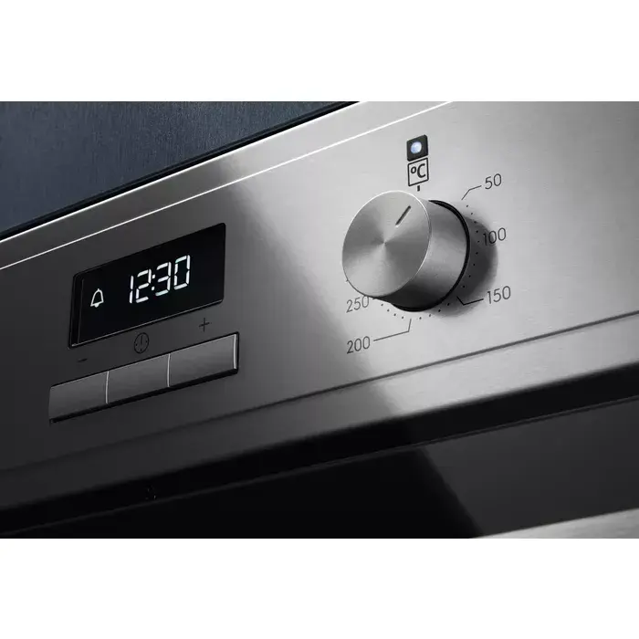 Iebūvējamā cepeškrāsns Electrolux EOF3H70X Photo 3