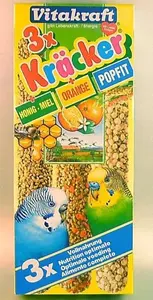 Vitakraft Kracker Trio Mix — 3 gab. popkornu, medus, apelsīna gardumu kociņi papagailim