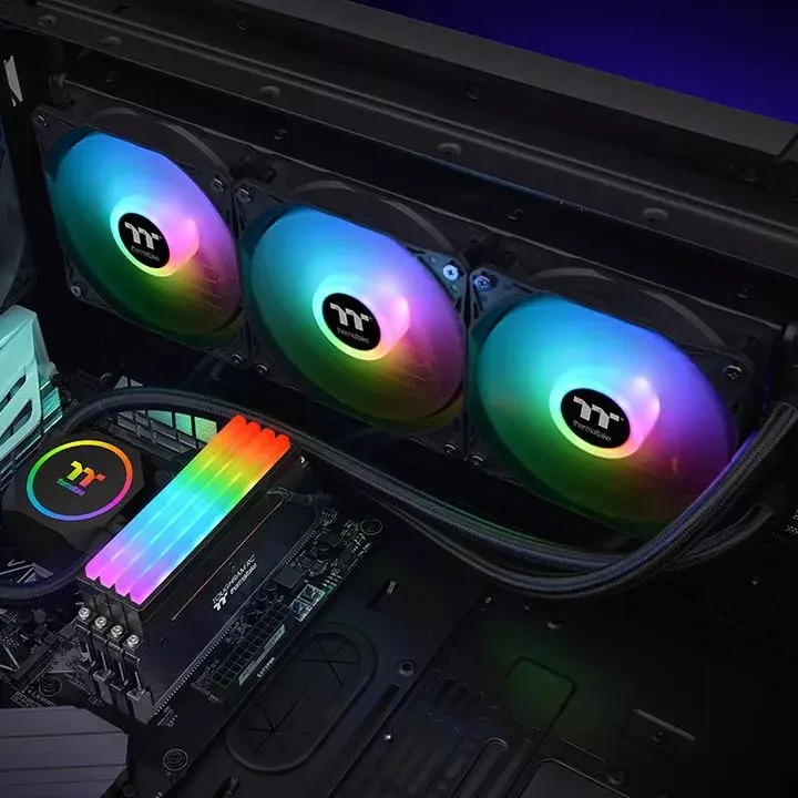All-in-one liquid cooler Thermaltake Floe RC360 Photo 6