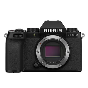 Fujifilm X S10 + FUJINON XC15-45mm F3.5-5.6 OIS PZ Беззеркальный цифровой фотоаппарат со сменными объективами 26,1 MP X-Trans CMOS 4 6240 x 4160 пикселей Черный