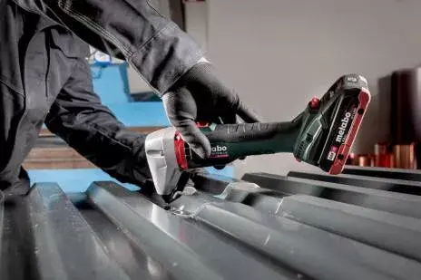 Power nibbler Metabo NIV 18 LTX BL 1.6 Photo 2