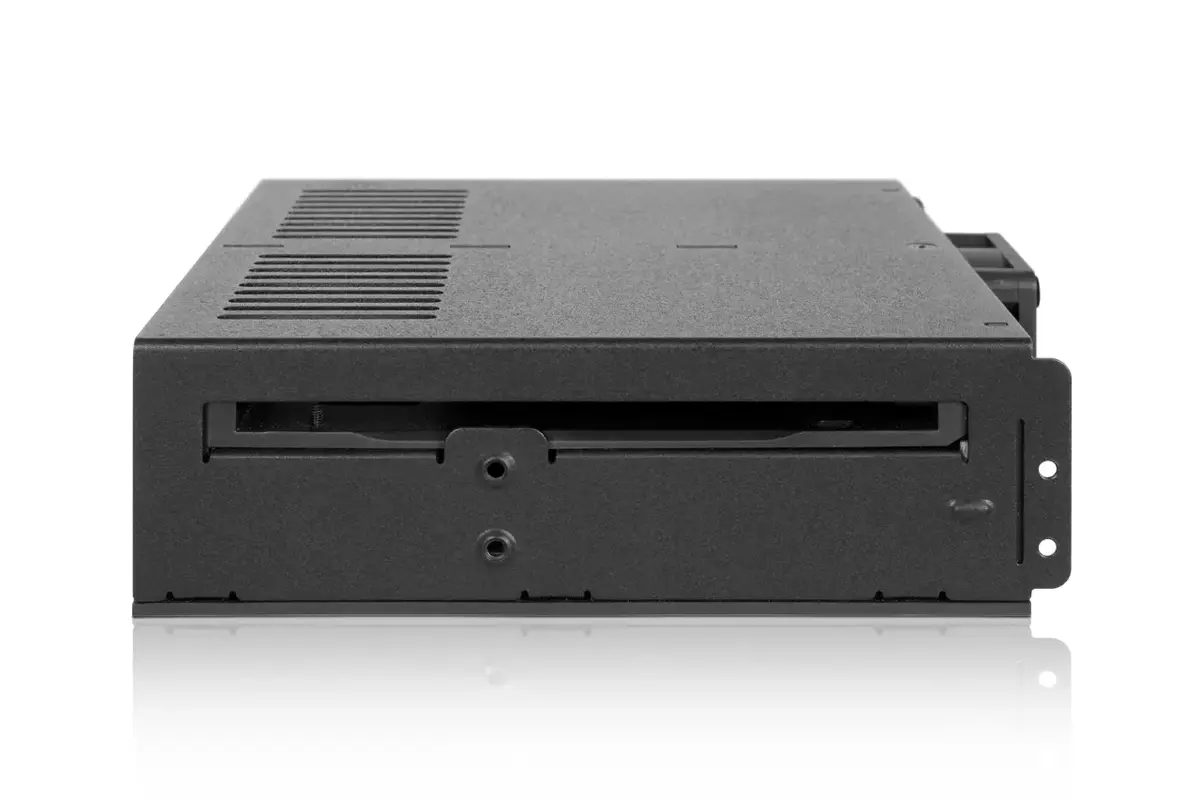 Disku arrays Icy Dock MB324SP-B Photo 7