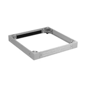 Плинтус для стойки EFB Elektronik PRO-SOK82PB.GR
